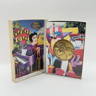 LOT 117J: 1999 Universal Studios Islands of Adventure Toon Lagoon Popeye Coin Medallion in Original Box