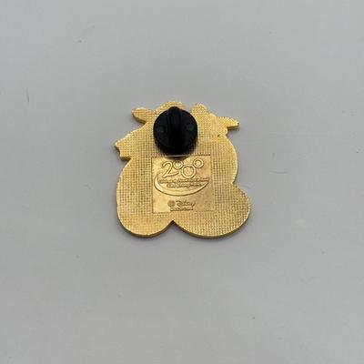 LOT 119J: Disney Trading Pins - EPCOT, Living Seas, Splash Mountain, Barnstormer & Kilimanjaro Safaris