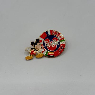 LOT 119J: Disney Trading Pins - EPCOT, Living Seas, Splash Mountain, Barnstormer & Kilimanjaro Safaris