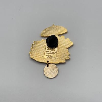 LOT 120J: Disney Trading Pins - Boardwalk Villas, All Star Resorts, Vero Beach, Hilton Head Island, Old Key West, Grand Floridian &...