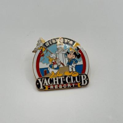 LOT 120J: Disney Trading Pins - Boardwalk Villas, All Star Resorts, Vero Beach, Hilton Head Island, Old Key West, Grand Floridian &...