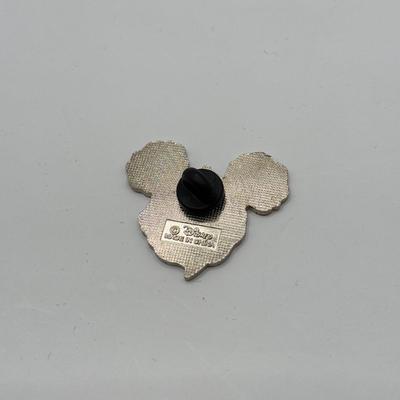 LOT 121K: Disney Trading Pins - Finding Nemo, The Little Mermaid Ursula, Scuba Mickey & Surfing Mickey