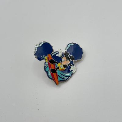 LOT 121K: Disney Trading Pins - Finding Nemo, The Little Mermaid Ursula, Scuba Mickey & Surfing Mickey