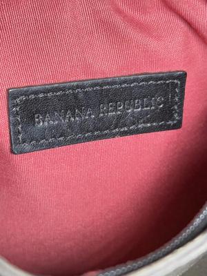 LOT 128A: Small Handbags & Purses - Kenneth Cole Reaction w/ Tag, Fusion, Jewel & More