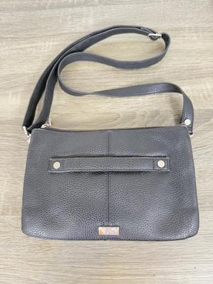 LOT 128A: Small Handbags & Purses - Kenneth Cole Reaction w/ Tag, Fusion, Jewel & More