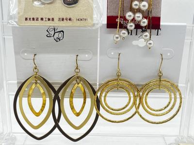 LOT 184J: New in Package Earrings