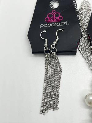 LOT 203: Papa-Paparazzi! Collection of New in Package Paparazzi Jewelry