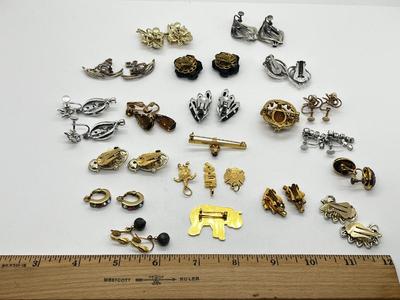 LOT 231J: Collection of Screw Back Earrings, Pendants and Pins