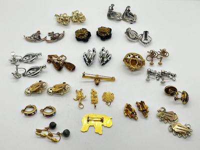 LOT 231J: Collection of Screw Back Earrings, Pendants and Pins