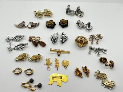 LOT 231J: Collection of Screw Back Earrings, Pendants and Pins