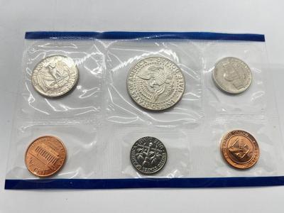 LOT 238J: Large Collection of Uncirculated and Proof US Coin Sets