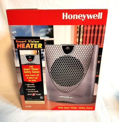 Lot #70 Honeywell Smart Vision Heater - new in box
