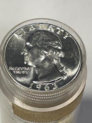ROLL OF 40 1963-P VERY CHOICE BU SILVER WASHINGTON QUARTER ROLL AS PICTURED. FREE DOMESTIC SHIPPING.