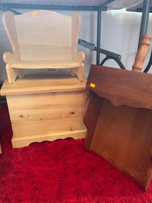 Wood benches, chest (6 pcs)