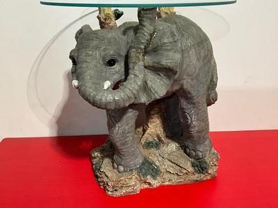 Elephant plant stand