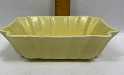 Vintage Hull Regal Pattern Butter Yellow Pottery Bowl Nut Candy Dish #318