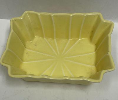 Vintage Hull Regal Pattern Butter Yellow Pottery Bowl Nut Candy Dish #318