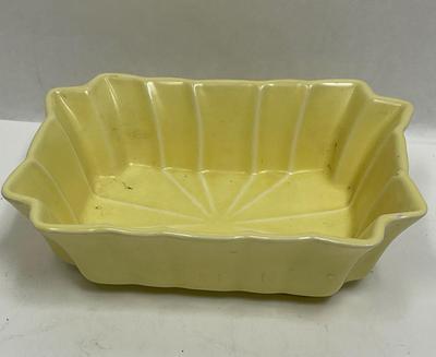 Vintage Hull Regal Pattern Butter Yellow Pottery Bowl Nut Candy Dish #318