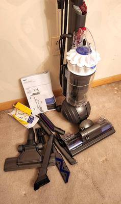 Lot #82 DYSON Brand New Slimball with extra accessories - no box