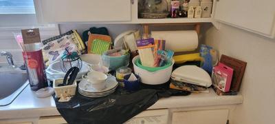 Kitchenware, glasses, oil dipping sets