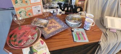 Wine decor and glasses