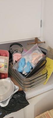 Assortment of baking dishes, molds