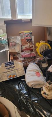 Assortment of baking dishes, molds