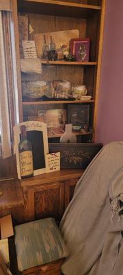 Wine related assortment