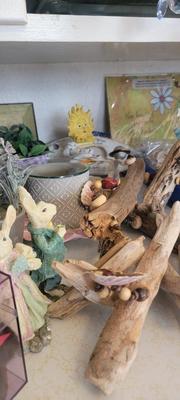 Wind chimes and other decor