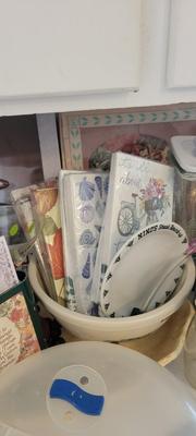 A lot of kitchen items