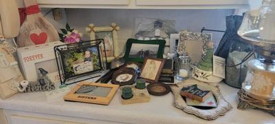 Frames, lamp, basket