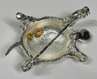Turtle Brooch Pin Silvertone