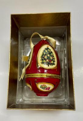 Mr Christmas 2007 Silent Night Music Box Egg Shaped Christmas Tree Ornament
