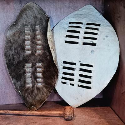 LOT 25A: Pair of Small Xhosa / Zulu Decorative Shields