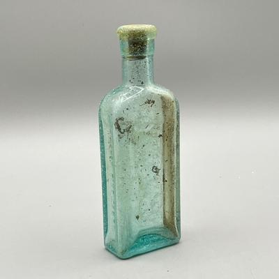 LOT 46B: Lot of Glass and Ceramic Collectibles - Wheaton Bottles and More