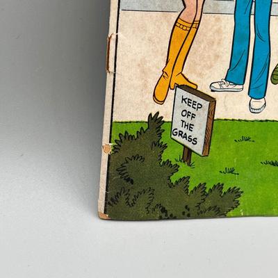 LOT 49B: Vintage Comics - Archie and More