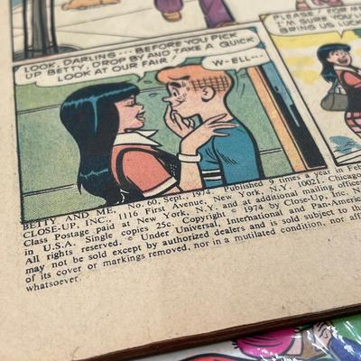LOT 49B: Vintage Comics - Archie and More