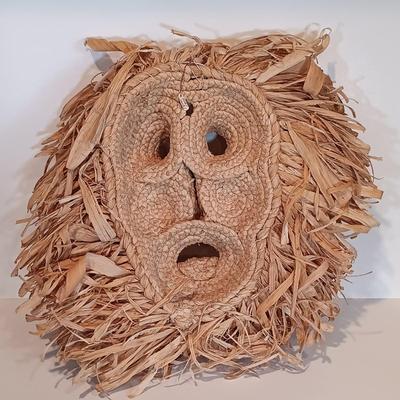 LOT 121A: Iroquois Corn Husk Mask