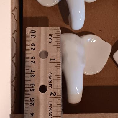 LOT 122A: Al Pisano Giraffe Mirror with Lenox River of the Tiger, Ceramic Elephant Door Knobs & More