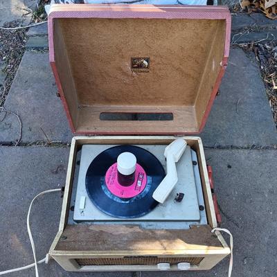 LOT 126A: RCA Victor Model 8 Record Player with Vintage Records, Grateful Dead Book & Ticket Stubs 80s Bruce Springsteen and The...