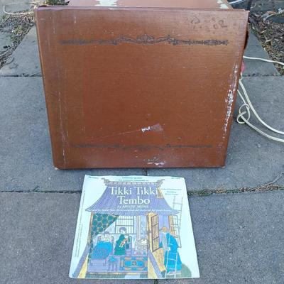 LOT 126A: RCA Victor Model 8 Record Player with Vintage Records, Grateful Dead Book & Ticket Stubs 80s Bruce Springsteen and The...