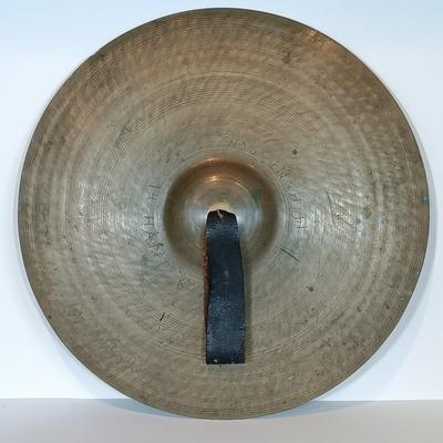 LOT 127A: Pair of Zildjian 14" Crash Cymbals