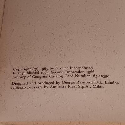 LOT 137A: Art and History Coffee Table Books