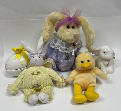 Easter Decor Lot: Bunnies, Chick and Egg