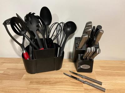 Crofton Knife Set with Serving Utensils in caddy
