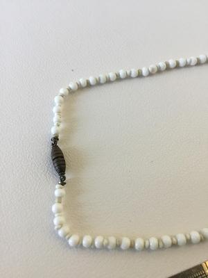 Vintage white beaded collar necklace