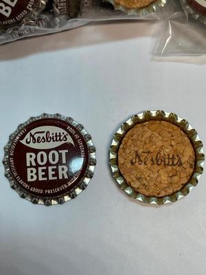 500+ Nesbitt cork-lined bottle caps (unused)