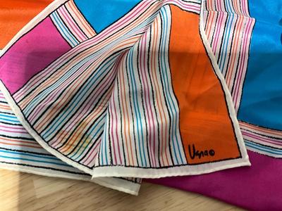 Vera Scarf with a pair of cloth gloves plus