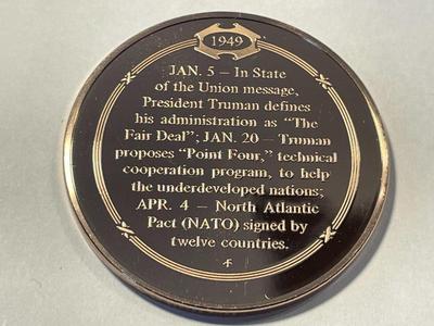 1949 U.S. AND WESTERN EUROPE SIGN DEFENSE PACT FRANKLIN MINT PROOF BRONZE MEDAL (MEDAL #55). FREE DOMESTIC SHIPPING.