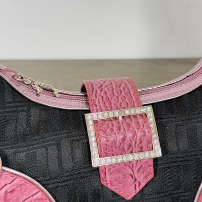 LOT 305B: Pink & Black Jennifer Lopez JLo Purse w/ Tag & Black Liz Claiborne Hand Bag